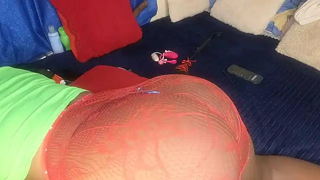 Snapshot of Sexy_sharntel chatting on June 3, 11:53 pm Sexy sharntel online show from June 3, 11:53 pm