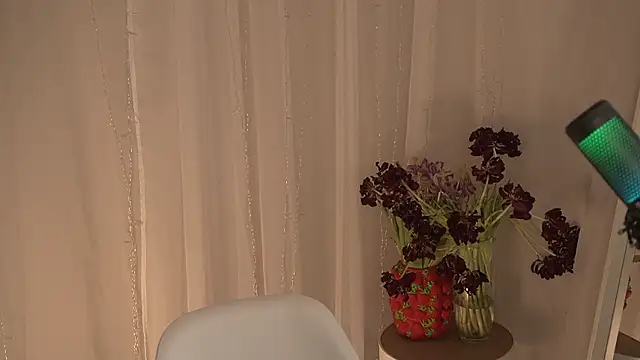 Snapshot of Poni_DII chatting on March 16, 10:30 am Poni DII online show from March 16, 10:30 am