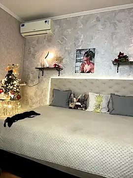 StripBianka online show from December 19, 7:55 am