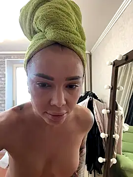 StripBianka online show from November 5, 9:12 am