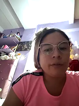 selena gomez2 online show from May 26, 1:37 am