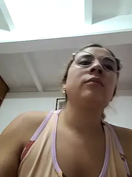 selena gomez2 online show from March 12, 2:17 am