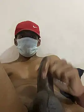 Snapshot of YomalBBC chatting on February 5, 8:04 pm YomalBBC online show from February 5, 8:04 pm