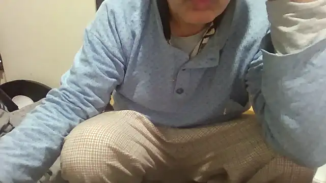 asira39 online show from November 5, 9:51 pm