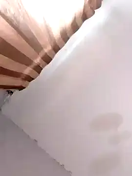 Snapshot of BustyWendy chatting on November 17, 7:12 am BustyWendy online show from November 17, 7:12 am