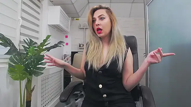 AvaBlue  online show from January 12, 5:58 am