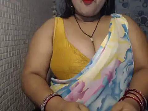 Snapshot of Oh_Maya chatting on March 22, 5:41 pm Oh Maya online show from March 22, 5:41 pm