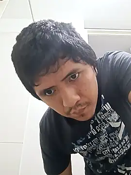 gianfranco1230 online show from April 14, 12:54 pm