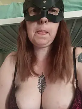 Snapshot of Dunita chatting on April 19, 2:40 pm Dunita online show from April 19, 2:40 pm