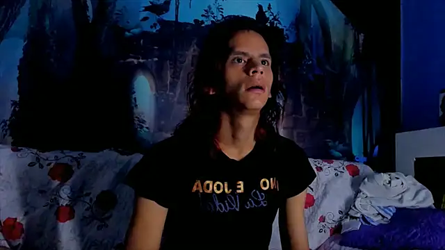 Snapshot of alessa_brown74 chatting on September 27, 3:18 pm alessa brown74 online show from September 27, 3:18 pm