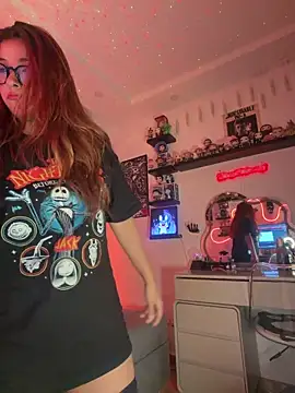 Snapshot of crystal_bunny7 chatting on December 2, 2:45 am crystal bunny7 online show from December 2, 2:45 am