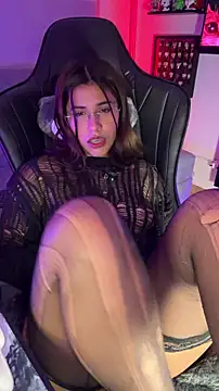 crystal bunny7 online show from March 30, 2:13 am