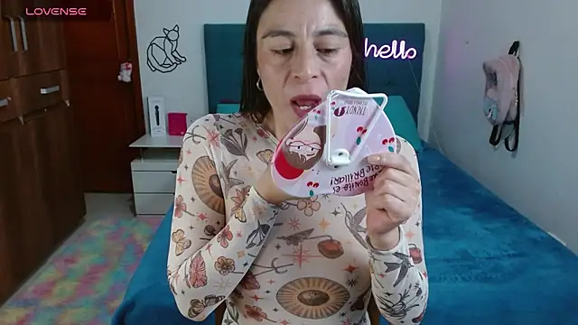 antonella sweet33 online show from May 1, 8:47 pm