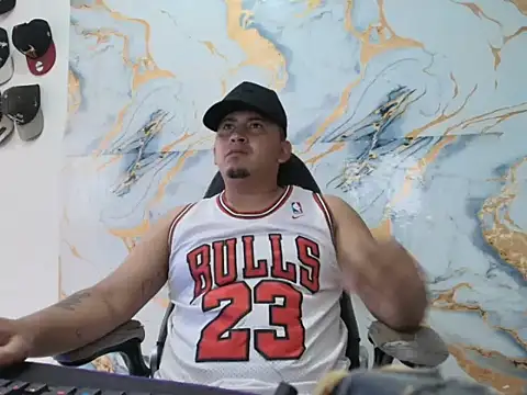 myke andrade online show from May 21, 6:27 pm