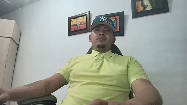 myke andrade online show from October 28, 4:24 am