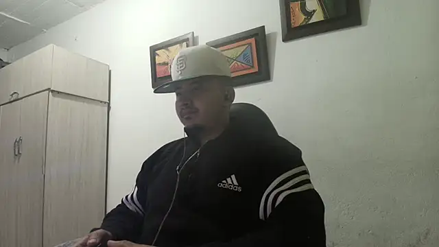 myke andrade online show from October 10, 4:02 am