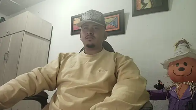 myke andrade online show from October 12, 5:09 am