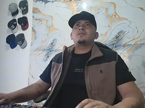 myke andrade online show from May 29, 7:03 am