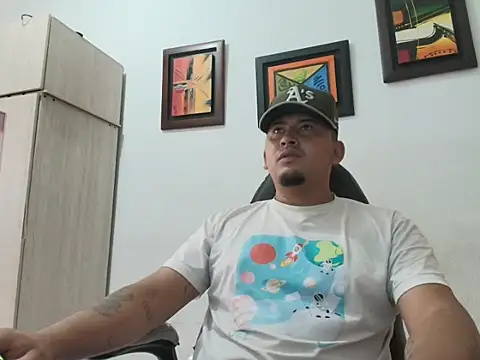 myke andrade online show from January 15, 3:37 pm