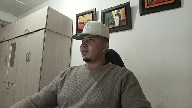 myke andrade online show from October 2, 5:22 am