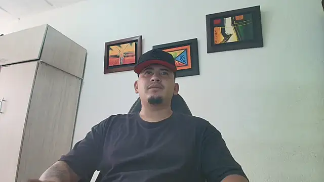 myke andrade online show from November 18, 6:33 pm