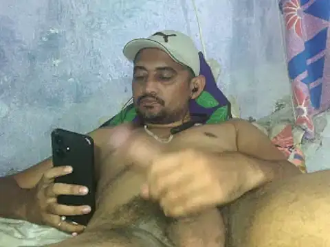 Snapshot of Rocobodymassager chatting on November 4, 8:34 pm Rocobodymassager online show from November 4, 8:34 pm