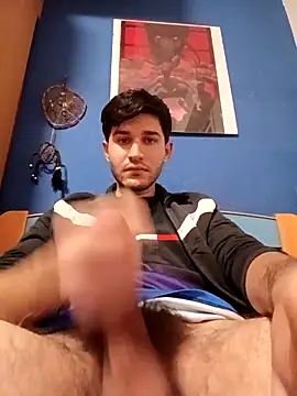 Esti02 online show from December 19, 5:26 pm