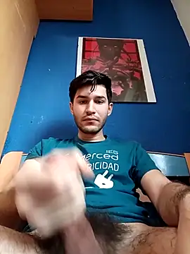 Esti02 online show from December 21, 10:28 am