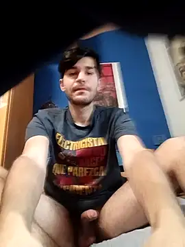 Snapshot of Esti02 chatting on November 1, 8:19 am Esti02 online show from November 1, 8:19 am