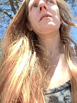 Snapshot of GoldenFlameGoddess chatting on June 23, 6:50 pm GoldenFlameGoddess online show from June 23, 6:50 pm