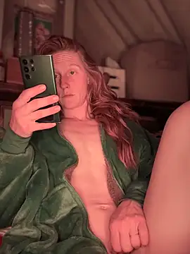 Snapshot of GoldenFlameGoddess chatting on February 14, 7:19 am GoldenFlameGoddess online show from February 14, 7:19 am