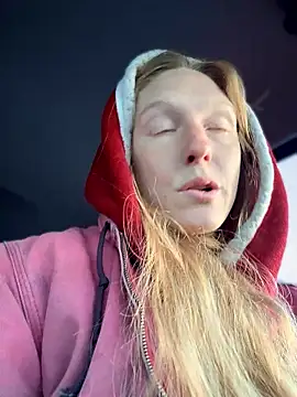 Snapshot of GoldenFlameGoddess chatting on January 13, 3:49 pm GoldenFlameGoddess online show from January 13, 3:49 pm