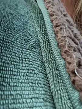 GoldenFlameGoddess online show from March 13, 2:44 pm