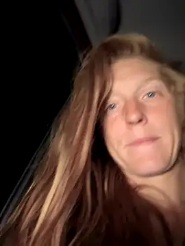 Snapshot of GoldenFlameGoddess chatting on November 13, 12:31 pm GoldenFlameGoddess online show from November 13, 12:31 pm