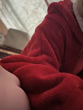 GoldenFlameGoddess online show from April 5, 2:46 pm