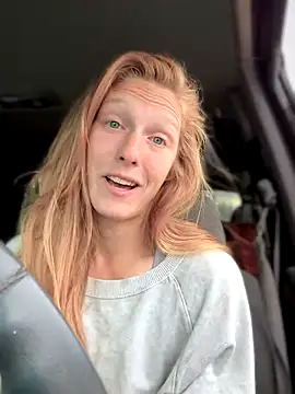 Snapshot of GoldenFlameGoddess chatting on October 24, 4:50 pm GoldenFlameGoddess online show from October 24, 4:50 pm