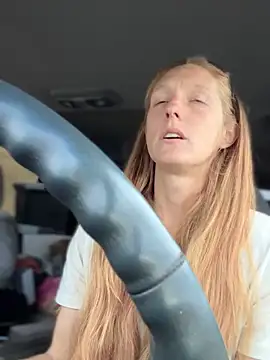 Snapshot of GoldenFlameGoddess chatting on October 25, 7:14 pm GoldenFlameGoddess online show from October 25, 7:14 pm