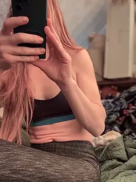 Snapshot of GoldenFlameGoddess chatting on November 22, 5:56 pm GoldenFlameGoddess online show from November 22, 5:56 pm