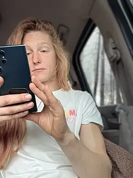 Snapshot of GoldenFlameGoddess chatting on February 23, 4:18 pm GoldenFlameGoddess online show from February 23, 4:18 pm