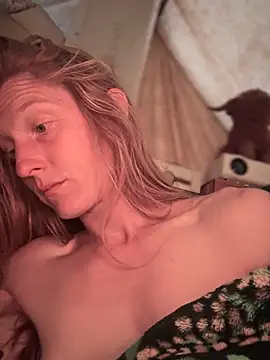 Snapshot of GoldenFlameGoddess chatting on November 25, 3:23 pm GoldenFlameGoddess online show from November 25, 3:23 pm