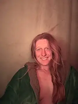 GoldenFlameGoddess online show from March 7, 6:31 am