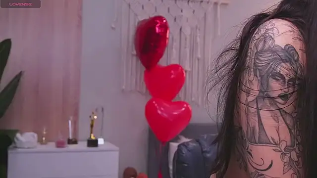 Molly Jons online show from February 20, 1:02 am