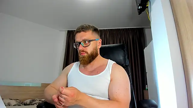 Snapshot of Findom_guy chatting on June 4, 2:55 pm Findom guy online show from June 4, 2:55 pm