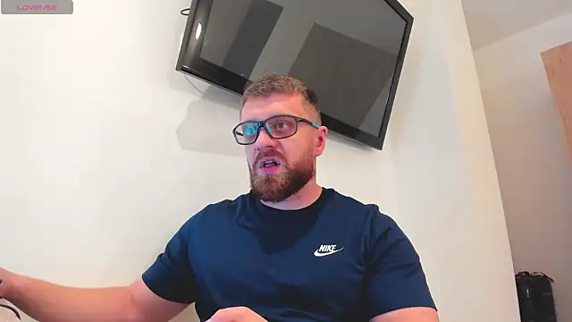 Findom guy online show from February 20, 9:39 pm