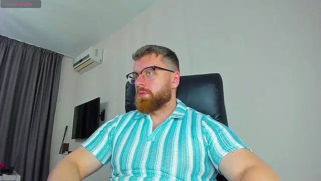 Findom guy online show from March 24, 11:43 am