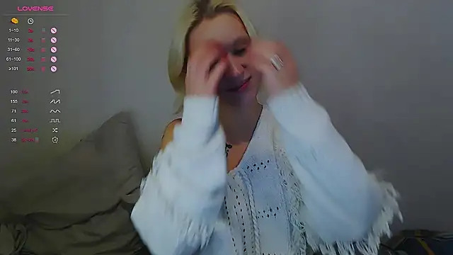 amelia lye online show from December 19, 12:51 pm