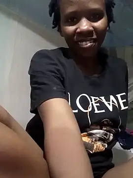 Snapshot of Queentesi chatting on March 2, 2:36 pm Queentesi online show from March 2, 2:36 pm