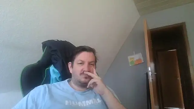 Golffahrer1982 online show from February 28, 10:37 am