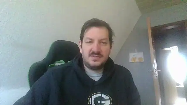 Golffahrer1982 online show from November 12, 9:24 am