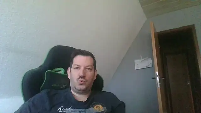 Golffahrer1982 online show from December 21, 10:06 am